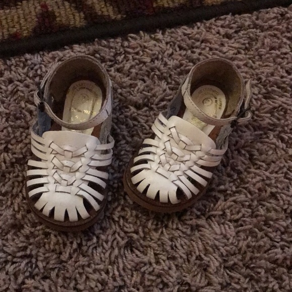 ADORABLE 🍭🍭 size 3c summer shoes - Picture 1 of 1